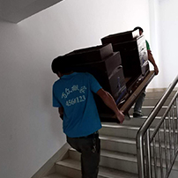 某单位搬迁现场